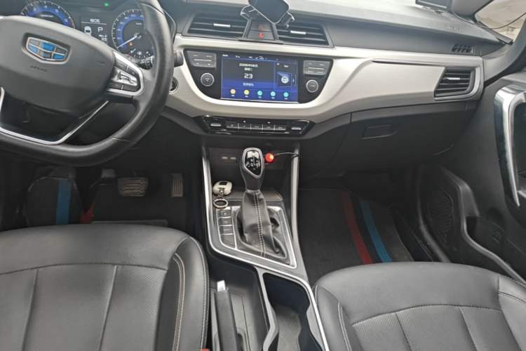 Used Geely Auto Vision X3 2019 Upgraded Model 1.5L CVT Elite Version Gear Lever