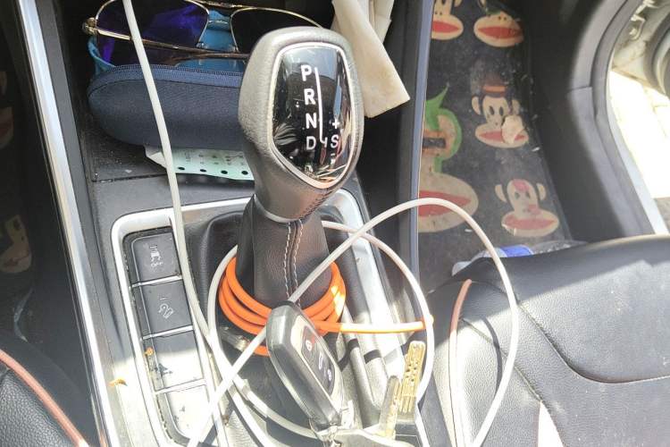 Used Geely Auto Vision X3 2019 Upgraded Model 1.5L CVT Prestige Version Gear Lever