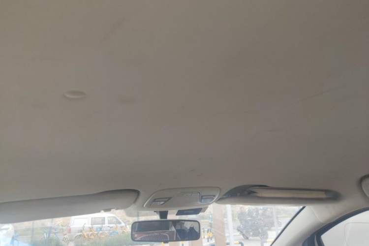 Used Geely Auto Vision X3 2019 Upgraded Model 1.5L Manual Elite Version Headliner