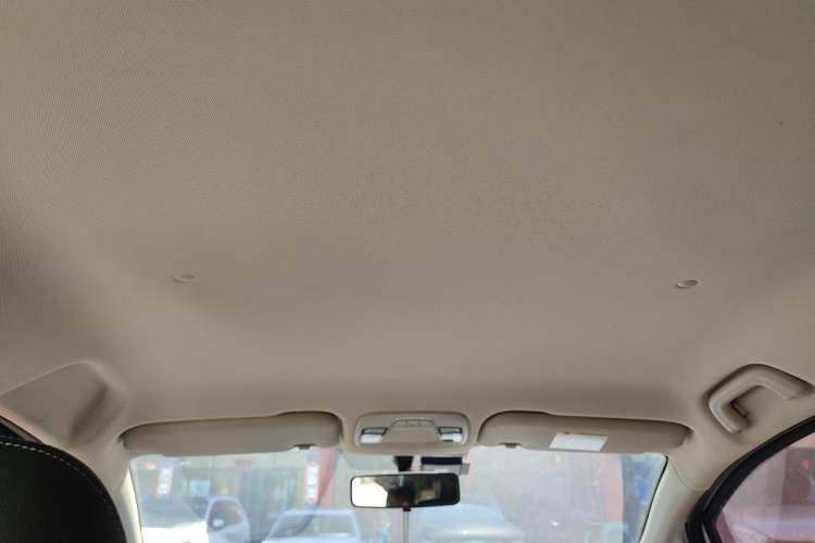 Used Geely Auto Vision X3 2019 Upgraded Model 1.5L CVT Elite Version Headliner
