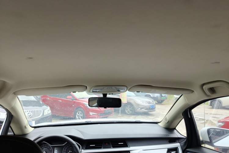 Used Geely Auto Vision X3 2019 Upgraded Model 1.5L CVT Elite Version Headliner