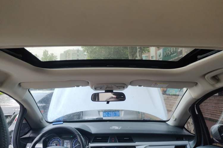 Used Geely Auto Vision X3 2019 Upgraded Model 1.5L CVT Prestige Version Headliner