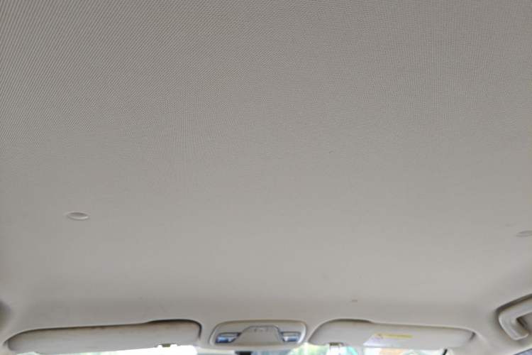 Used Geely Auto Vision X3 2019 Upgraded Model 1.5L Manual Elite Version Headliner