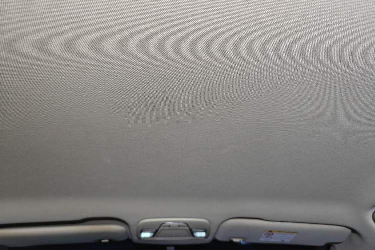 Used Geely Auto Vision X3 2019 Upgraded Model 1.5L Manual Elite Version Headliner