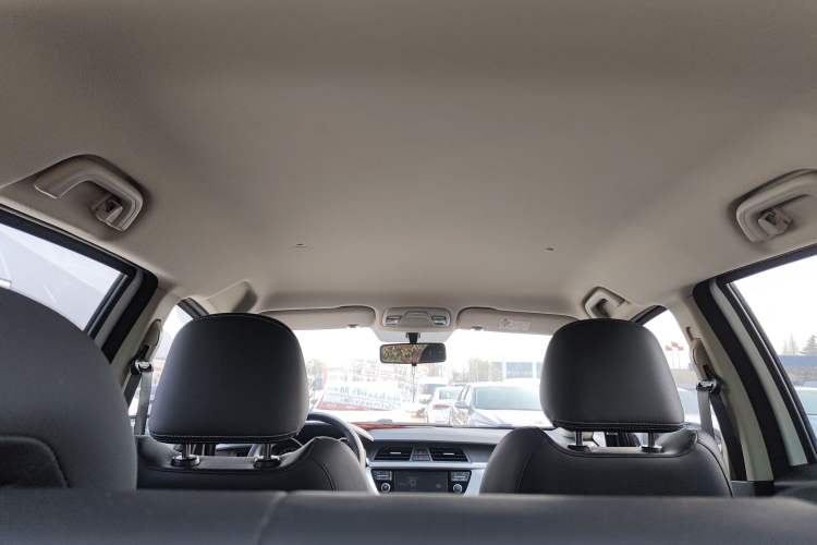 Used Geely Auto Vision X3 2019 Upgraded Model 1.5L CVT Elite Version Headliner