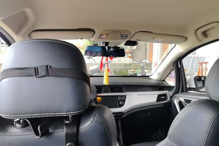 Used Geely Auto Vision X3 2019 Upgraded Model 1.5L CVT Elite Version Headliner