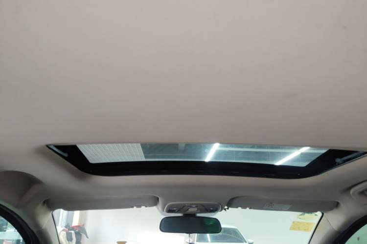 Used Geely Auto Vision X3 2019 Upgraded Model 1.5L CVT Prestige Version Headliner
