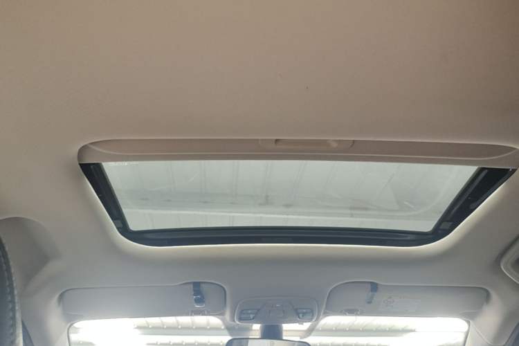 Used Geely Auto Vision X3 2019 Upgraded Model 1.5L CVT Prestige Version Headliner