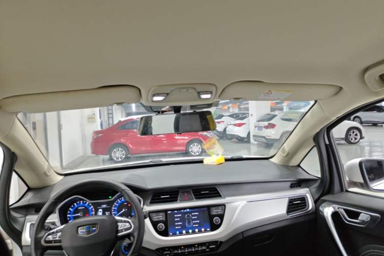 Used Geely Auto Vision X3 2019 Upgraded Model 1.5L Manual Elite Version Headliner