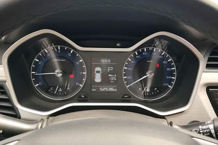 Used Geely Auto Vision X3 2019 Upgraded Model 1.5L CVT Elite Version Instrument Cluster