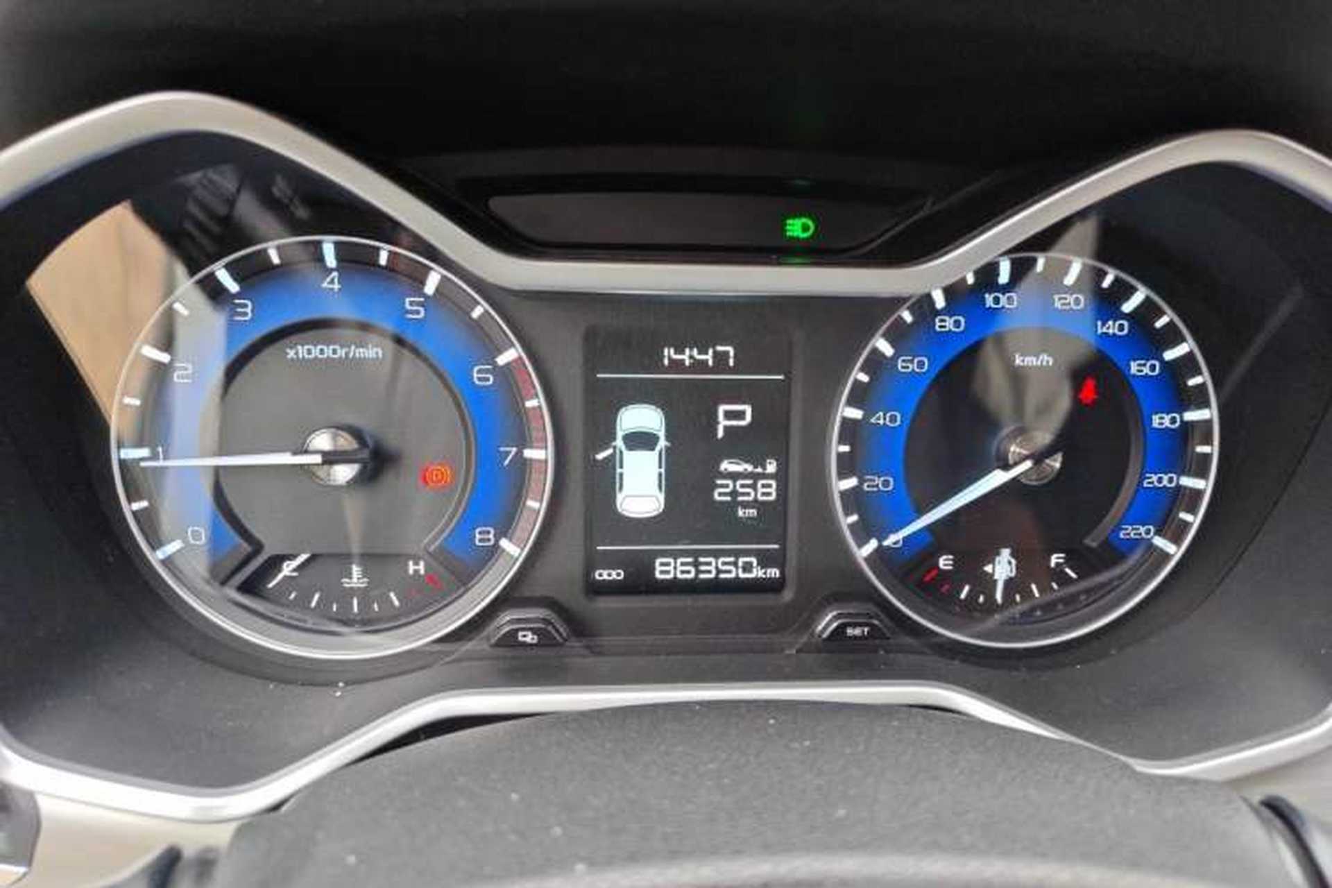 Used Geely Auto Vision X3 2019 Upgraded Model 1.5L CVT Prestige Version Instrument Cluster