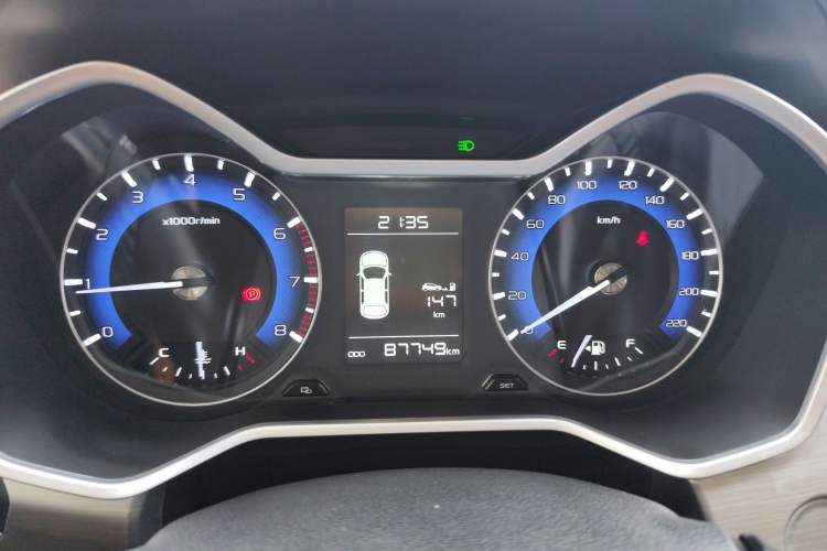 Used Geely Auto Vision X3 2019 Upgraded Model 1.5L Manual Elite Version Instrument Cluster
