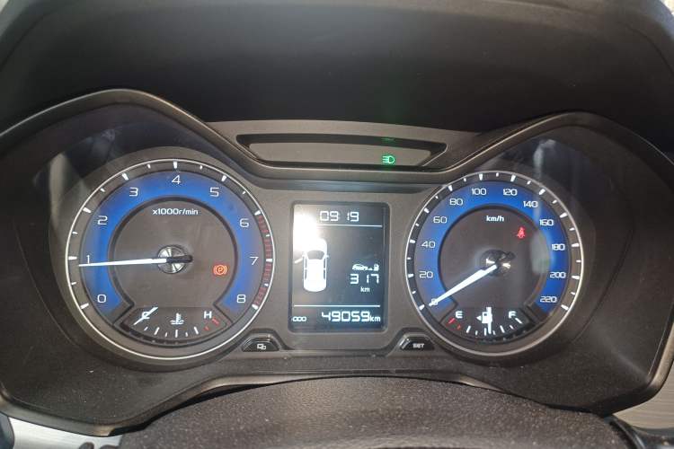 Used Geely Auto Vision X3 2019 Upgraded Model 1.5L Manual Luxury Version Instrument Cluster
