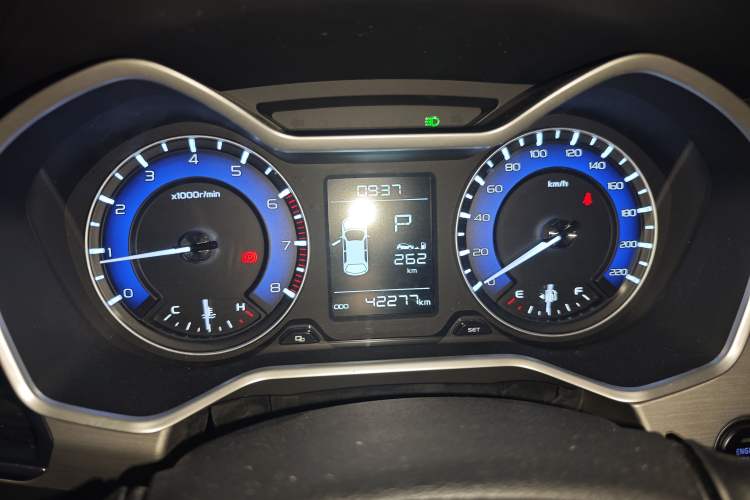 Used Geely Auto Vision X3 2019 Upgraded Model 1.5L CVT Prestige Version Instrument Cluster