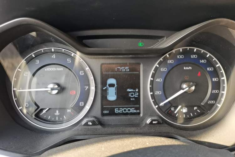 Used Geely Auto Vision X3 2019 Upgraded Model 1.5L Manual Elite Version Instrument Cluster