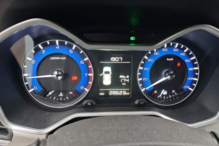Used Geely Auto Vision X3 2019 Upgraded Model 1.5L Manual Elite Version Instrument Cluster