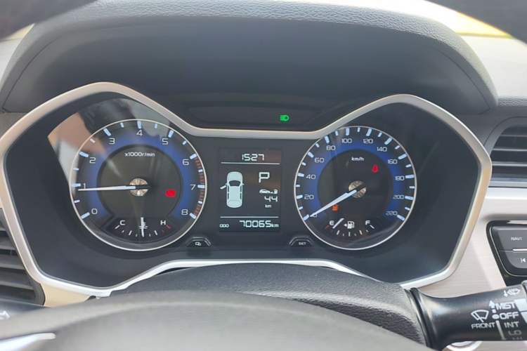 Used Geely Auto Vision X3 2019 Upgraded Model 1.5L CVT Elite Version Instrument Cluster
