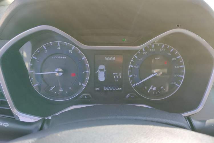 Used Geely Auto Vision X3 2019 Upgraded Model 1.5L Manual Luxury Version Instrument Cluster