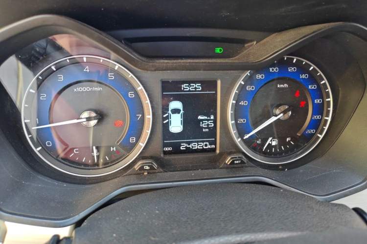 Used Geely Auto Vision X3 2019 Upgraded Model 1.5L Manual Luxury Version Instrument Cluster