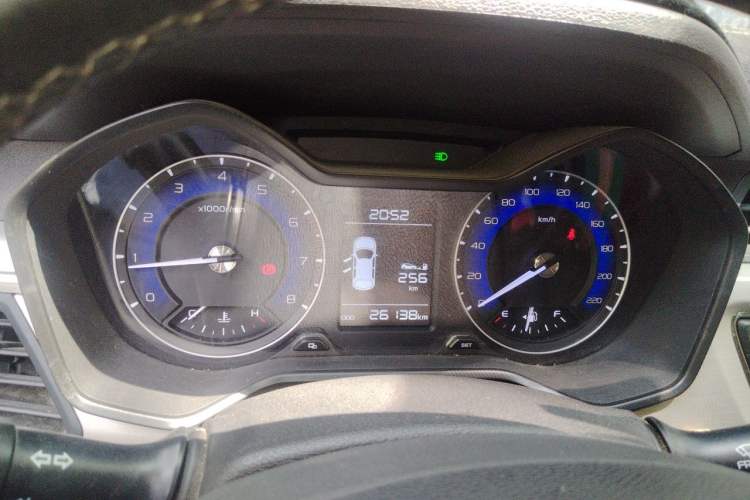 Used Geely Auto Vision X3 2019 Upgraded Model 1.5L Manual Elite Version Instrument Cluster