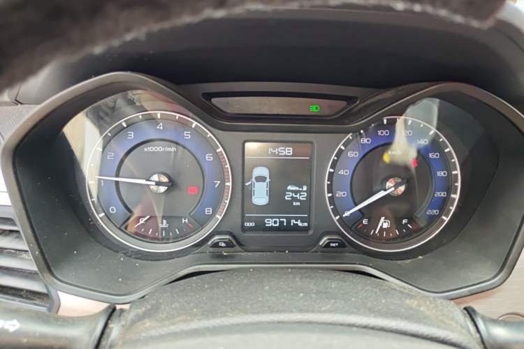 Used Geely Auto Vision X3 2019 Upgraded Model 1.5L Manual Elite Version Instrument Cluster