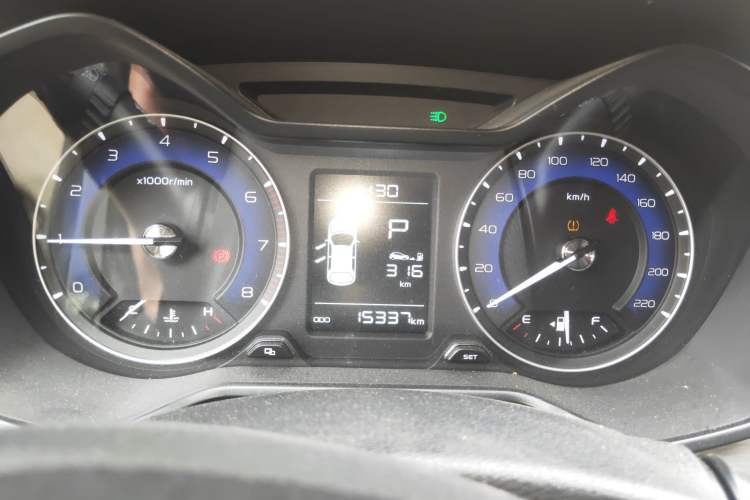 Used Geely Auto Vision X3 2019 Upgraded Model 1.5L CVT Prestige Version Instrument Cluster