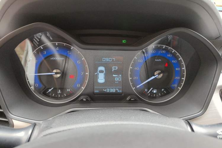 Used Geely Auto Vision X3 2019 Upgraded Model 1.5L CVT Elite Version Instrument Cluster