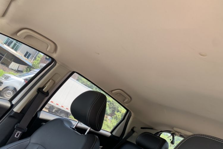 Used Geely Auto Vision X3 2019 Upgraded Model 1.5L Manual Elite Version Interior 1