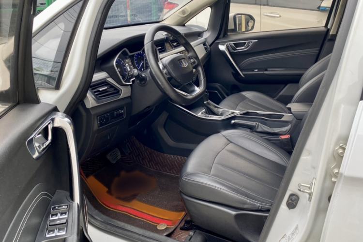 Used Geely Auto Vision X3 2019 Upgraded Model 1.5L CVT Elite Version Interior 2