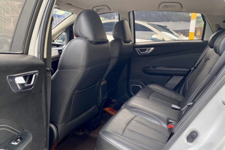 Used Geely Auto Vision X3 2019 Upgraded Model 1.5L CVT Elite Version Interior 3