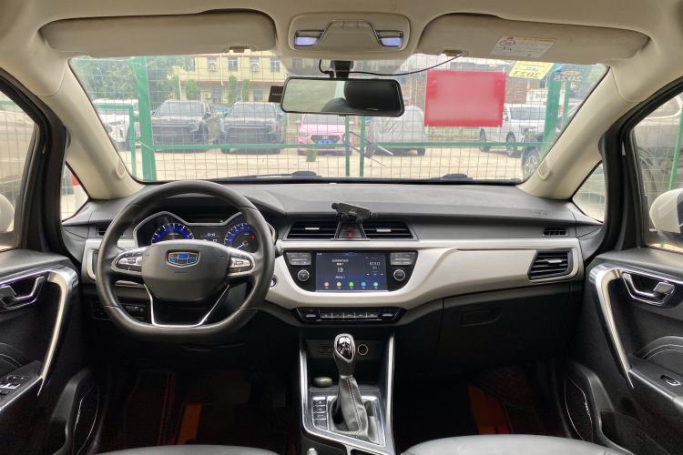 Used Geely Auto Vision X3 2019 Upgraded Model 1.5L CVT Elite Version Interior 4