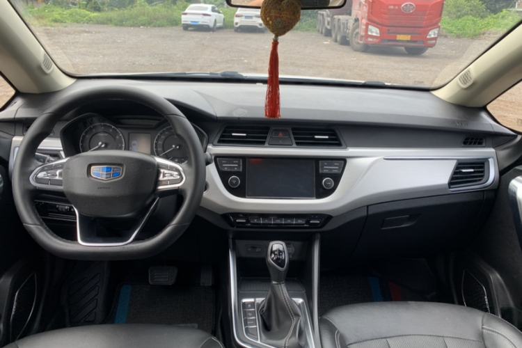 Used Geely Auto Vision X3 2019 Upgraded Model 1.5L CVT Elite Version Interior 4