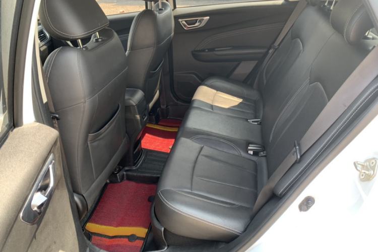 Used Geely Auto Vision X3 2019 Upgraded Model 1.5L CVT Prestige Version Interior 5