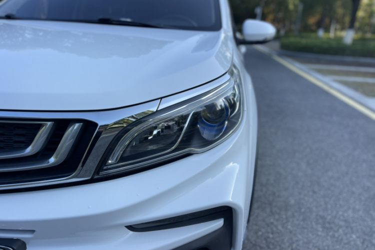 Used Geely Auto Vision X3 2019 Upgraded Model 1.5L CVT Prestige Version Left Front Headlight