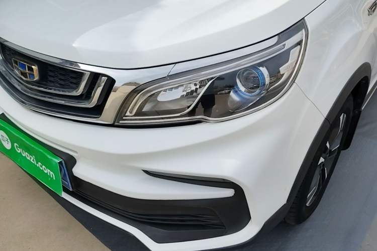 Used Geely Auto Vision X3 2019 Upgraded Model 1.5L CVT Elite Version Left Front Headlight