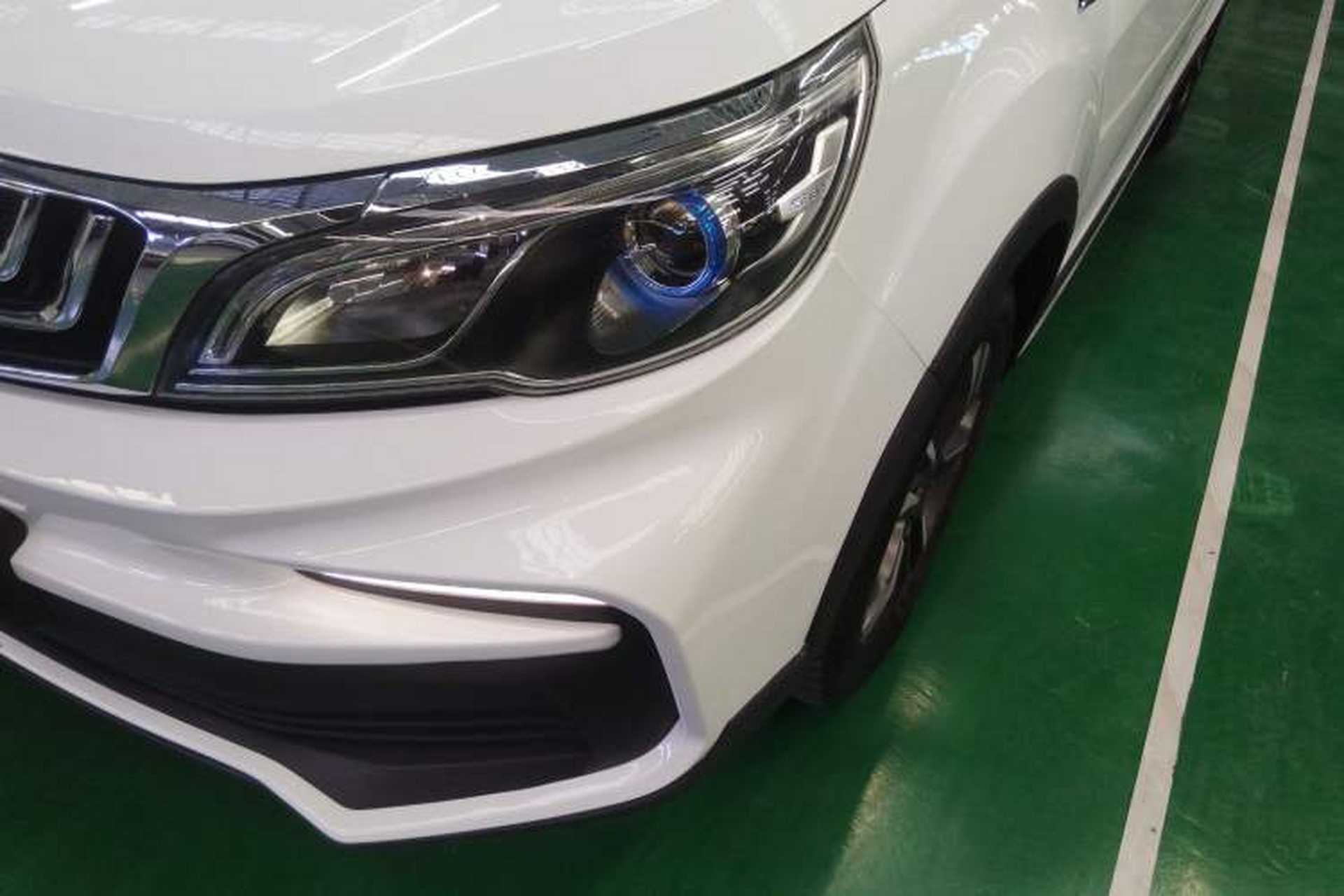 Used Geely Auto Vision X3 2019 Upgraded Model 1.5L Manual Luxury Version Left Front Headlight