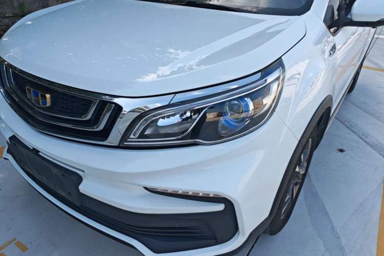 Used Geely Auto Vision X3 2019 Upgraded Model 1.5L Manual Elite Version Left Front Headlight