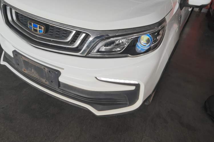 Used Geely Auto Vision X3 2019 Upgraded Model 1.5L CVT Prestige Version Left Front Headlight