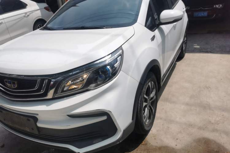 Used Geely Auto Vision X3 2019 Upgraded Model 1.5L Manual Elite Version Left Front Headlight