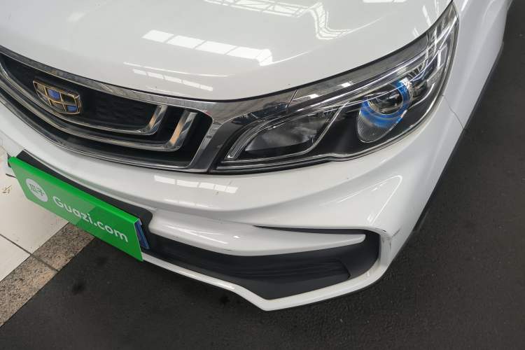 Used Geely Auto Vision X3 2019 Upgraded Model 1.5L CVT Elite Version Left Front Headlight