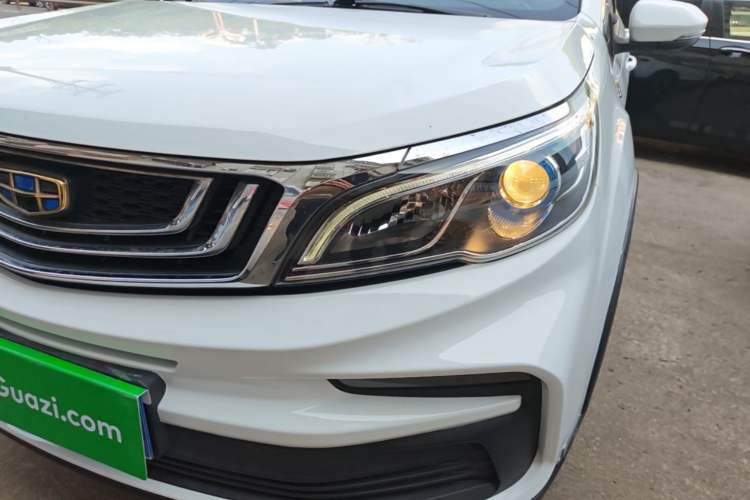 Used Geely Auto Vision X3 2019 Upgraded Model 1.5L CVT Elite Version Left Front Headlight