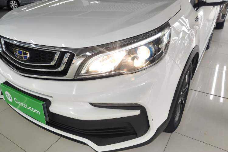 Used Geely Auto Vision X3 2019 Upgraded Model 1.5L CVT Prestige Version Left Front Headlight
