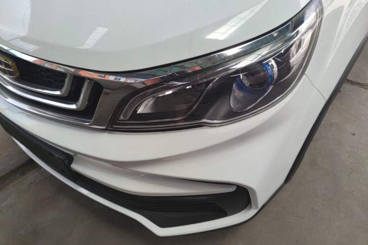 Used Geely Auto Vision X3 2019 Upgraded Model 1.5L CVT Elite Version Left Front Headlight