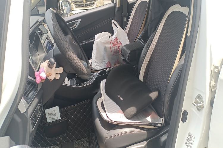Used Geely Auto Vision X3 2019 Upgraded Model 1.5L CVT Elite Version Left Front Seat