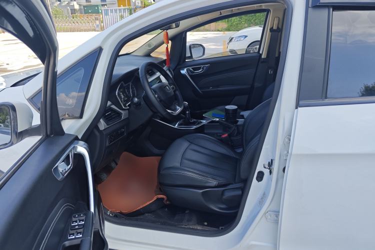 Used Geely Auto Vision X3 2019 Upgraded Model 1.5L Manual Elite Version Left Front Seat