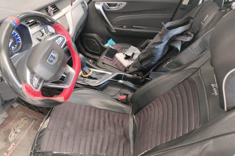 Used Geely Auto Vision X3 2019 Upgraded Model 1.5L CVT Prestige Version Left Front Seat