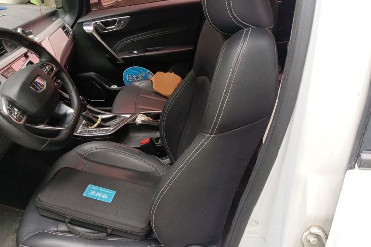 Used Geely Auto Vision X3 2019 Upgraded Model 1.5L CVT Elite Version Left Front Seat