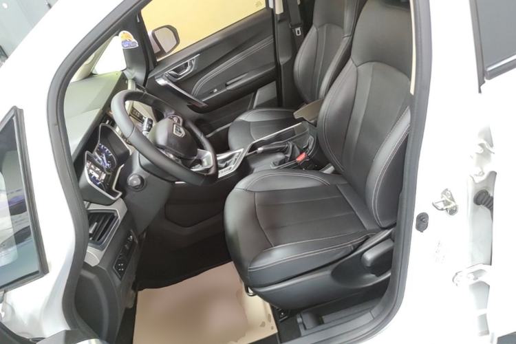 Used Geely Auto Vision X3 2019 Upgraded Model 1.5L CVT Elite Version Left Front Seat