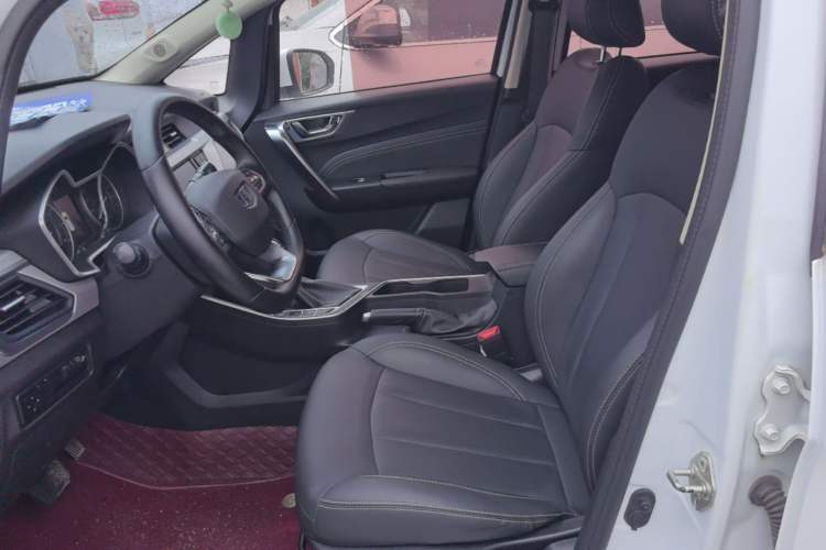 Used Geely Auto Vision X3 2019 Upgraded Model 1.5L CVT Elite Version Left Front Seat