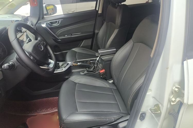 Used Geely Auto Vision X3 2019 Upgraded Model 1.5L CVT Prestige Version Left Front Seat